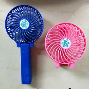 Quạt sạc cầm tay F69 (cái)